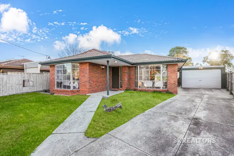 4 Chinnock Court, Craigieburn VIC 3064