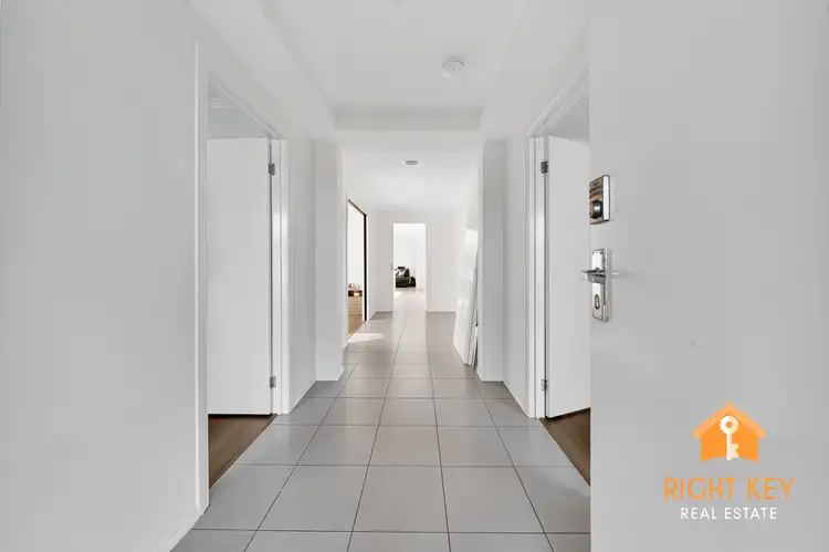 Second view of Homely house listing, 32 Westmoreland Avenue, Cranbourne North VIC 3977