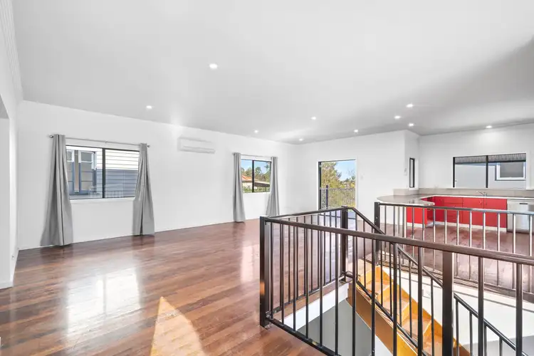 8 Shaw Street, Bardon QLD 4065