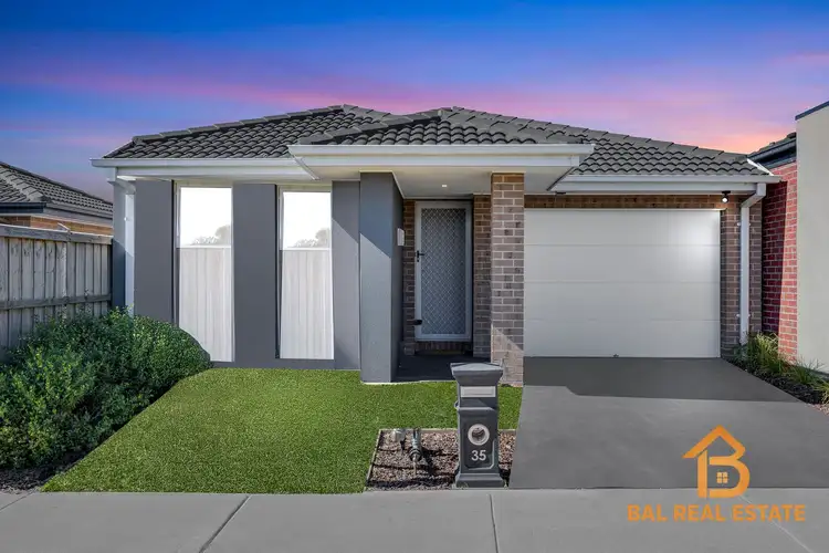 35 Listowel Grove, Rockbank VIC 3335
