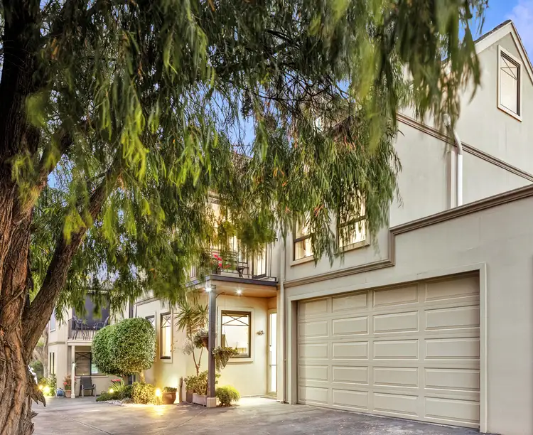 2/229 Nepean Highway, Seaford VIC 3198