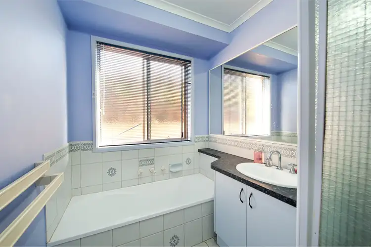 Seventh view of Homely house listing, 10 Darri Drive, Springdale Heights NSW 2641