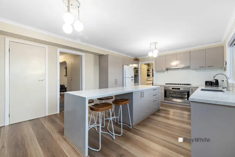 Third view of Homely house listing, 2 Shawnee Court, Narre Warren VIC 3805
