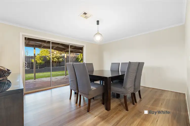 Sixth view of Homely house listing, 2 Shawnee Court, Narre Warren VIC 3805