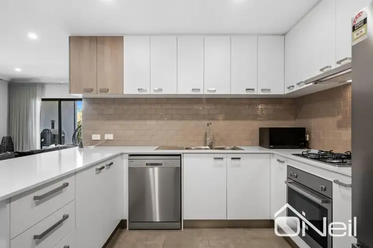 Fifth view of Homely house listing, 4/14 Gelirah Lane, Martin WA 6110