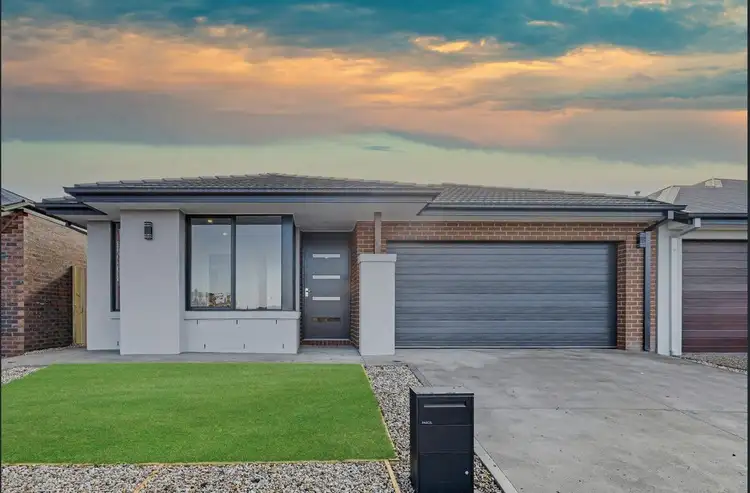 13 Castlegrove Road, Wollert VIC 3750