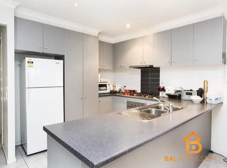 Fifth view of Homely house listing, 27 Giselle Grove, Tarneit VIC 3029