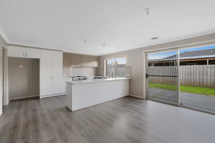 Fifth view of Homely house listing, 8 Pepper Crescent, Drouin VIC 3818