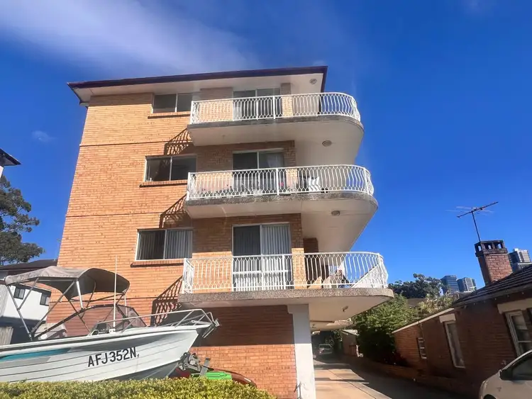 1/116 Alfred Street, Harris Park NSW 2150