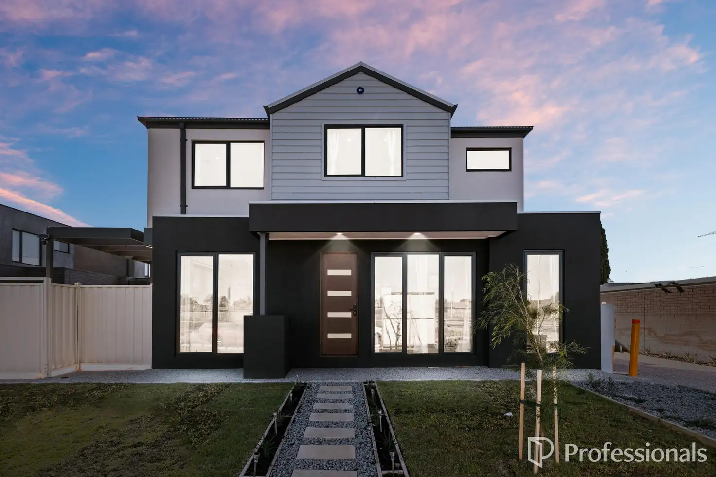 Main view of Homely townhouse listing, 570 Melton Highway, Sydenham VIC 3037