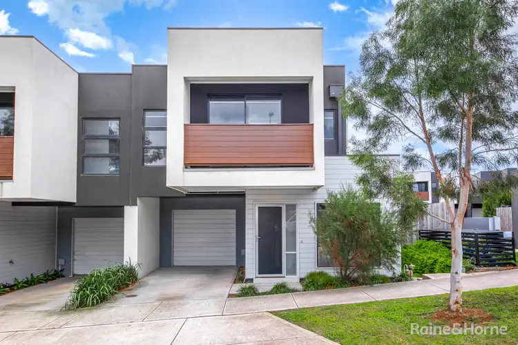 13/14 Outlook Way, Sunbury VIC 3429
