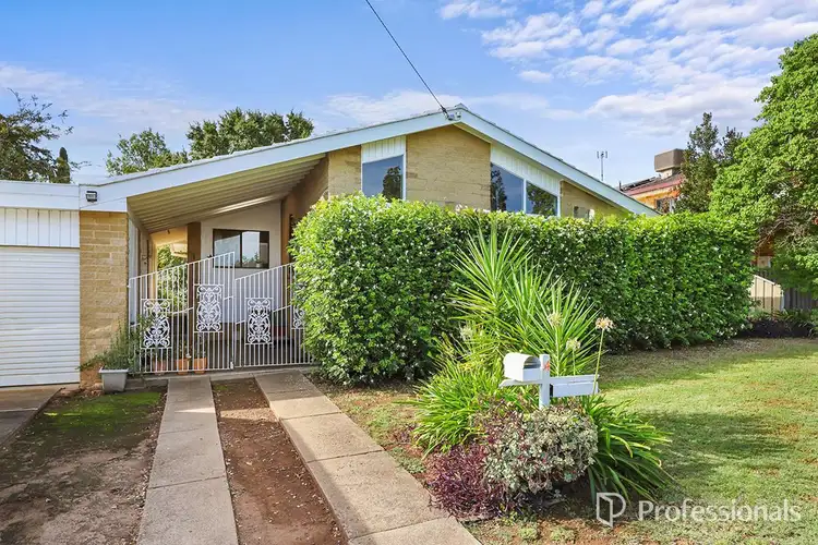 4 Barreng Street, Hillvue NSW 2340