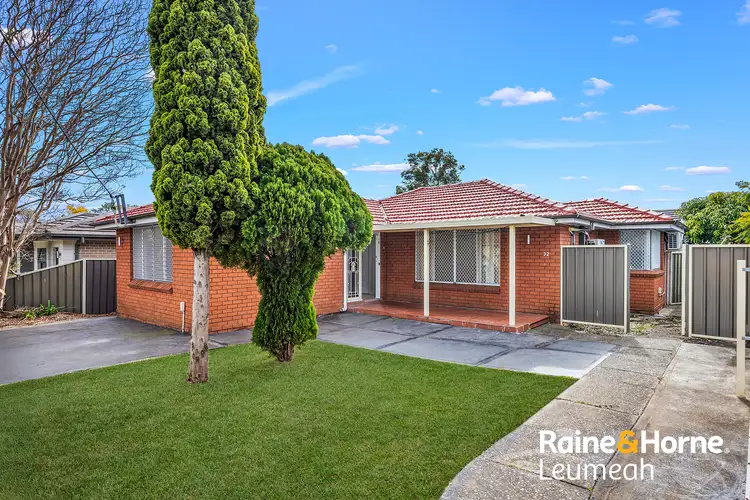 32 Chester Road, Ingleburn NSW 2565
