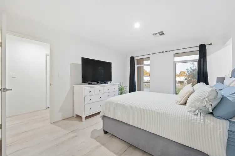 Sixth view of Homely house listing, 5 St James Drive, Baldivis WA 6171