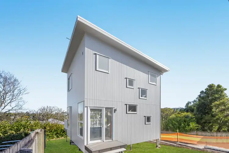 8A Shaw Street, Bardon QLD 4065