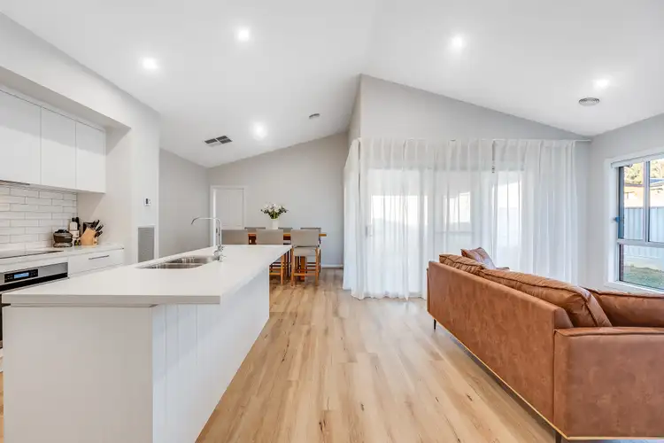 38 Hurley Circuit, Baranduda VIC 3691