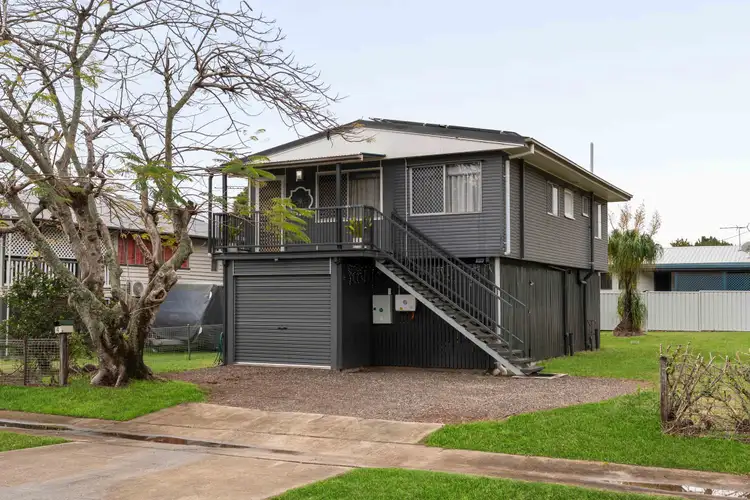 4 Dyer Street