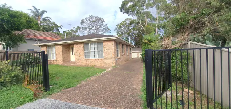 135 Bateau Bay Road, Bateau Bay NSW 2261