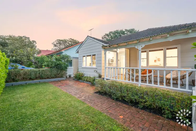 28 Chadwick Street, Hilton WA 6163