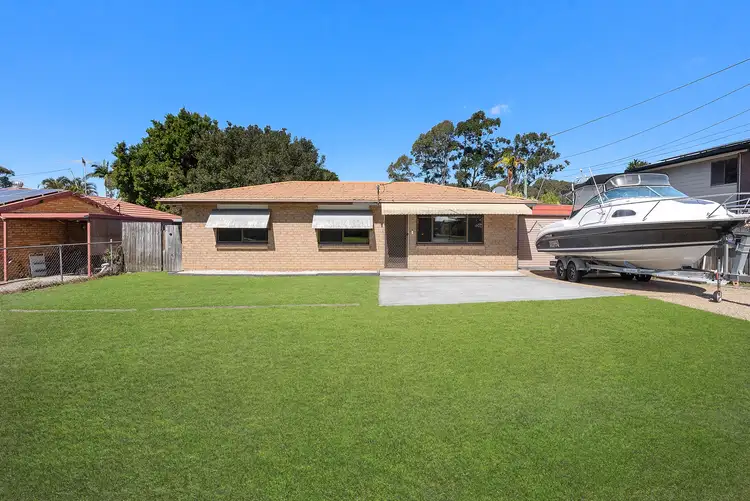 16 Wattle Street, Victoria Point QLD 4165
