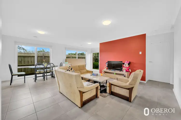 Second view of Homely house listing, 2/11 Bouvardia Crescent, Frankston North VIC 3200