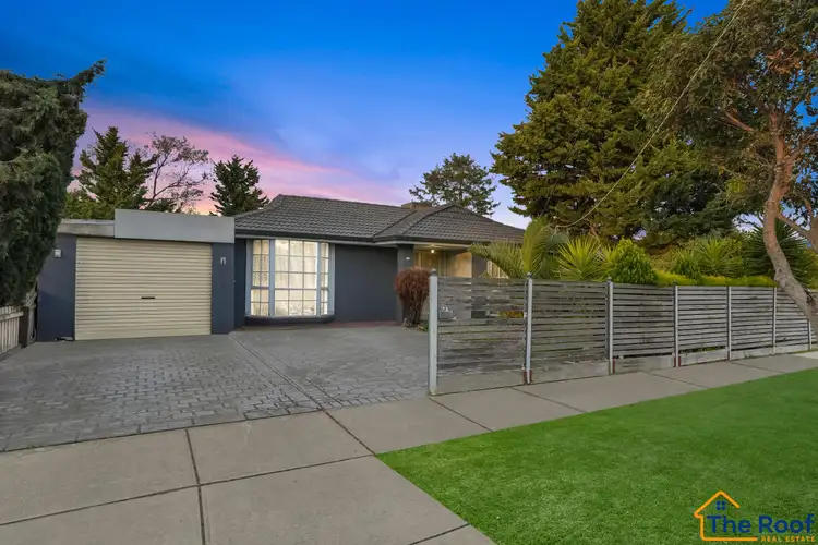 74 Silvereye Crescent