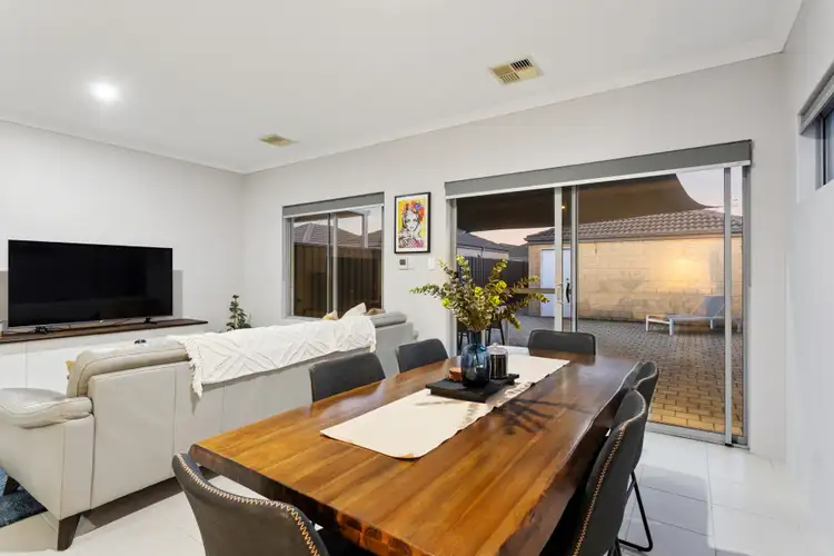 4 Cheyne Way, Caversham WA 6055