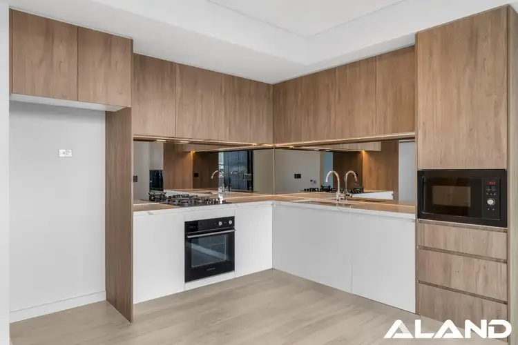 E-1303/108 Donnison Street, Gosford NSW 2250