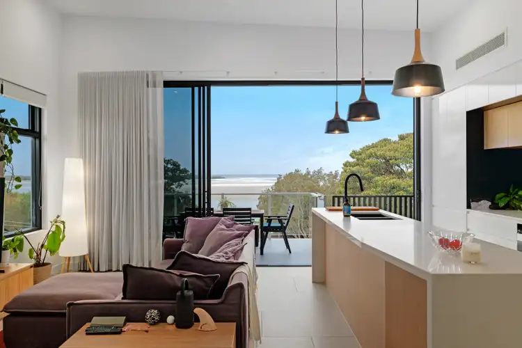 402/65 Esplanade, Golden Beach QLD 4551