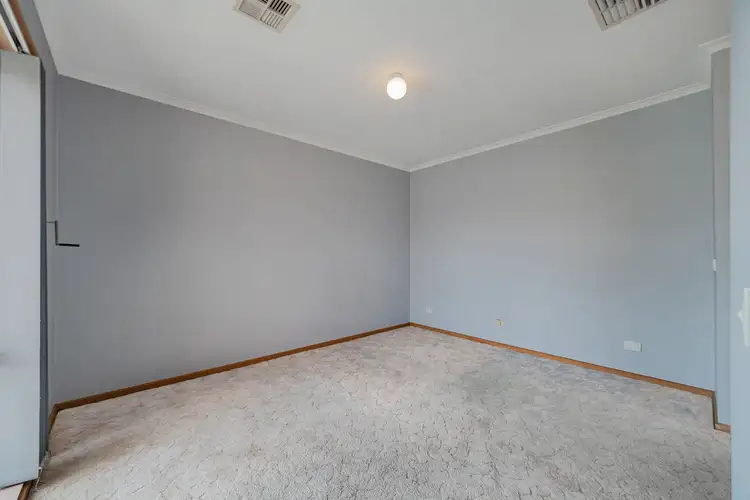 Sixth view of Homely house listing, 31 Newlyn Drive, Craigieburn VIC 3064