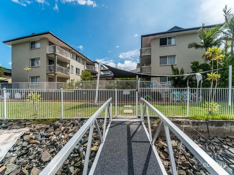 20/75-77 Bayview Street, Runaway Bay QLD 4216