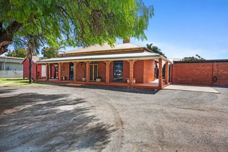 251 Burt Street, Victory Heights WA 6432