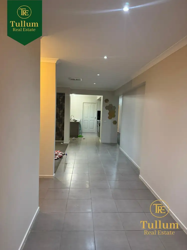 Second view of Homely house listing, 5 Barter Crescent, Cranbourne East VIC 3977