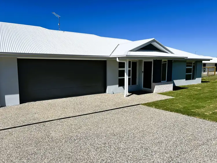 1/24 Aquila Drive, Meringandan West QLD 4352
