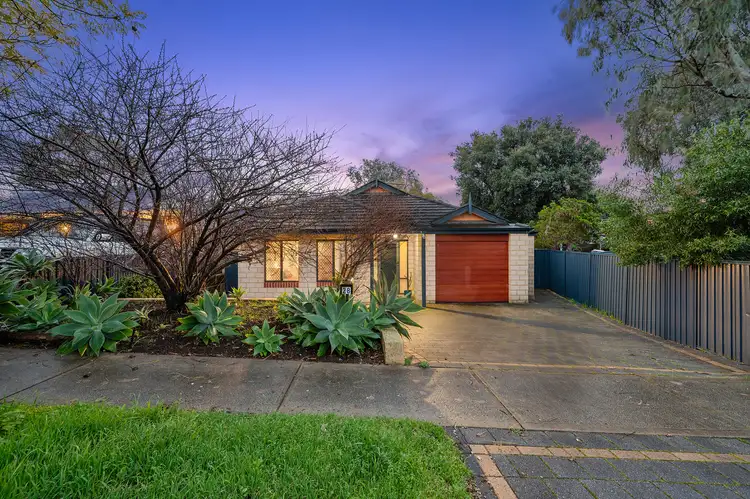 2B Snook Crescent, Hilton WA 6163