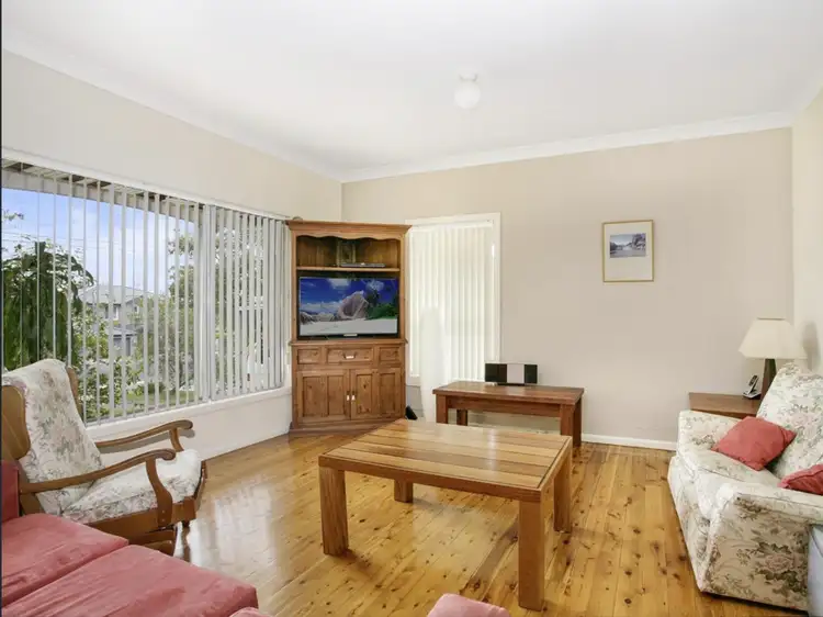 48 Cannons Parade, Forestville NSW 2087