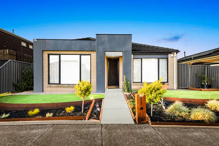 3 Lysterfield Walk, Manor Lakes VIC 3024