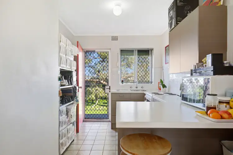 12/3 Burgundy Crescent, Spearwood WA 6163