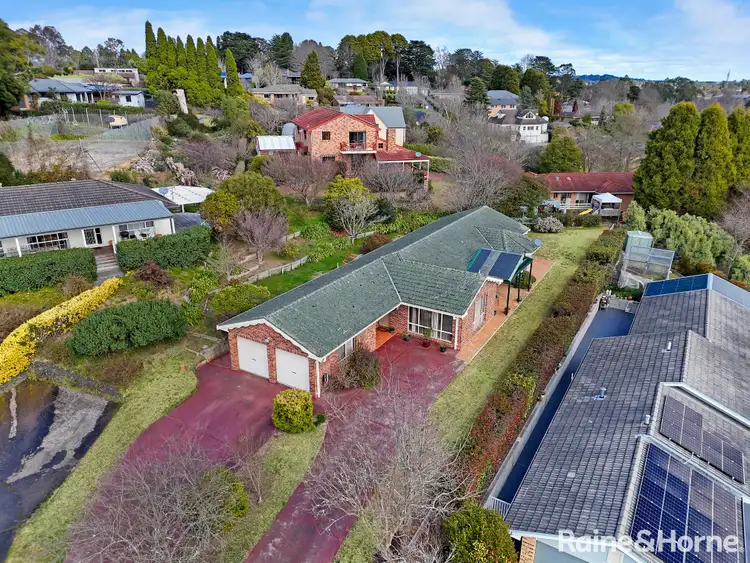 17 Thwaites Drive, Moss Vale NSW 2577
