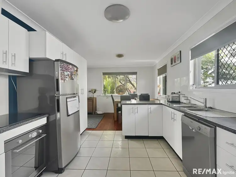 64 Burrendah Road, Jindalee QLD 4074