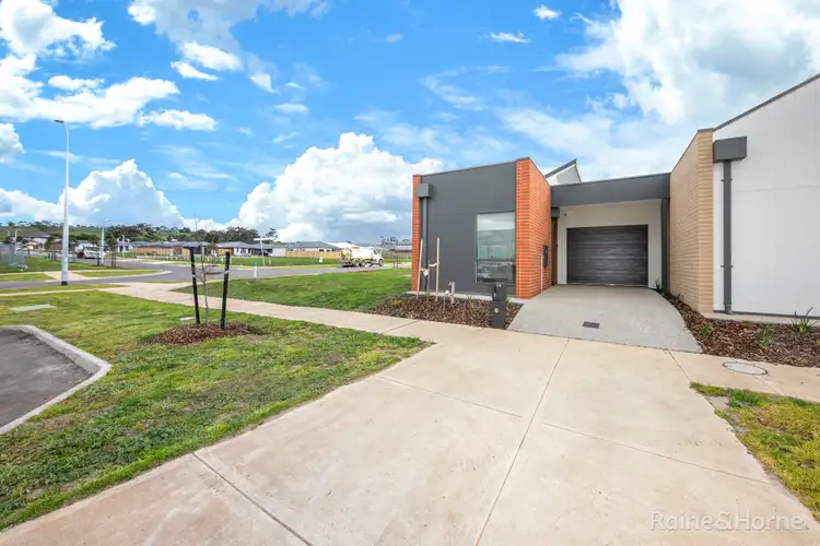 62 Alpaca Drive, Sunbury VIC 3429