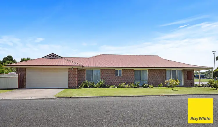 86 Station Road, Foster VIC 3960