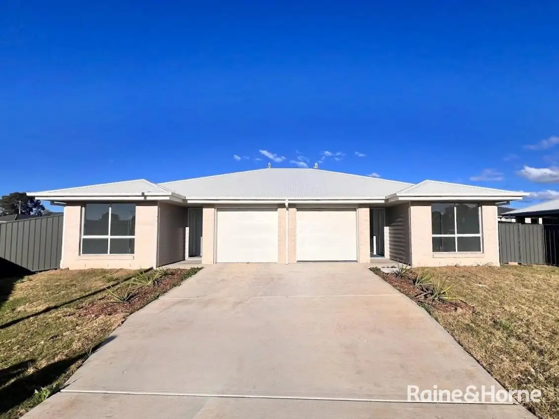 Main view of Homely semi-detached listing, 1/6 Clinker Close, West Tamworth NSW 2340