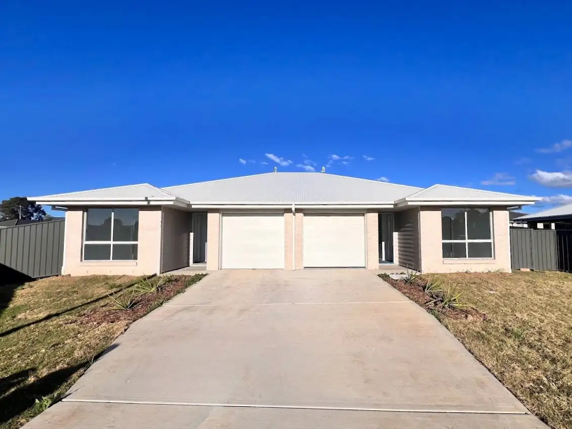 Main view of Homely semi-detached listing, 2/6 Clinker Close, West Tamworth NSW 2340