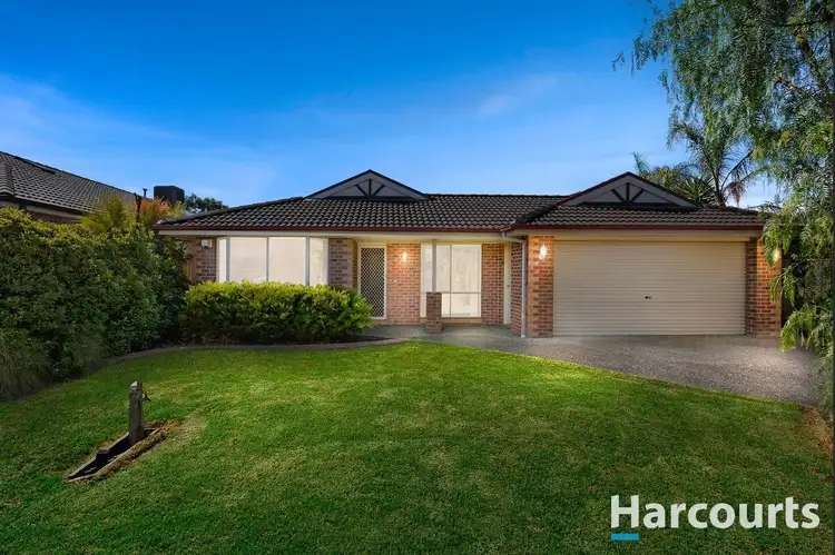 32 Don Collins Way, Berwick VIC 3806