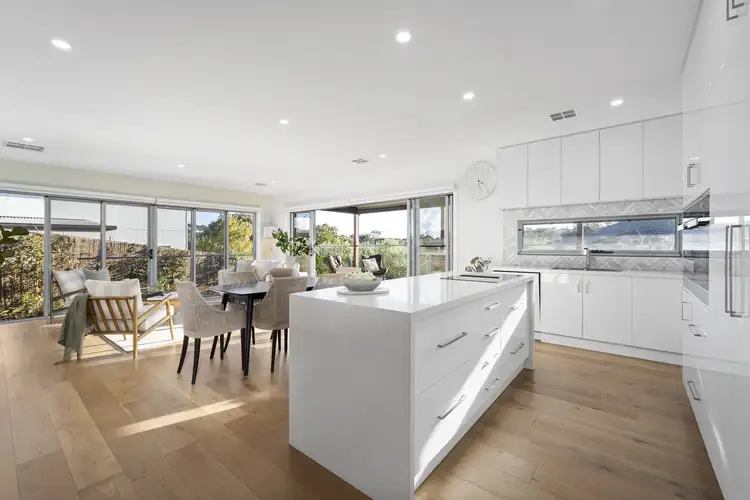 18 Adele Court, Rye VIC 3941