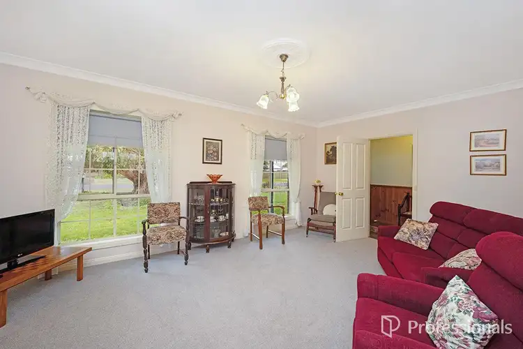 Third view of Homely house listing, 3 Bayley Street, Hamilton VIC 3300