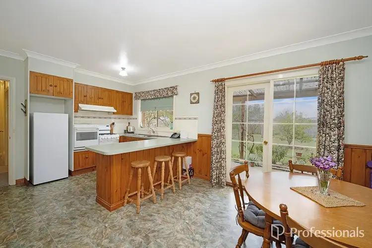 Fourth view of Homely house listing, 3 Bayley Street, Hamilton VIC 3300