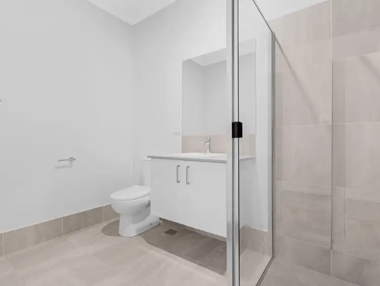 Fifth view of Homely house listing, 2/143 Long Street, Point Vernon QLD 4655