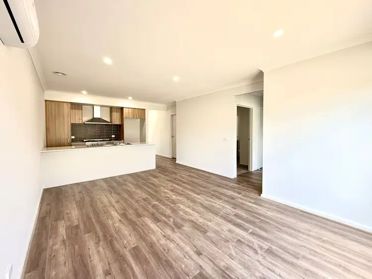 24 Pedirka Road, Truganina VIC 3029